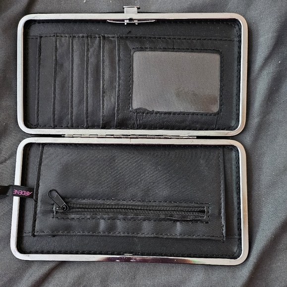 Ardene Wallet - Picture 2 of 2
